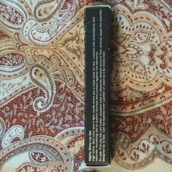 Youngblood mineral cosmetics Mighty Shiny Lip Gel - Picture 4 of 7